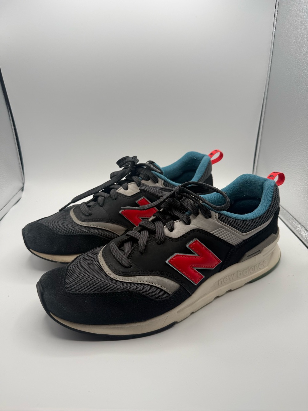 New Balance 997H “Magnet” Low Top Suede Lace-Up Sneakers CM997HAA Mens Size 10.5